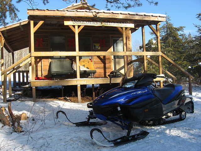 Voyageur Warm-up Shelter near Marchand.