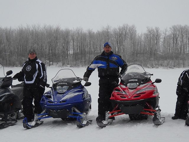 Family that sleds together....stays together.  