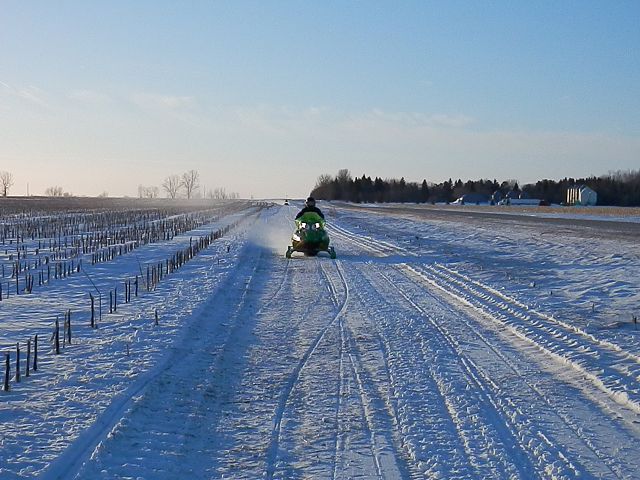 trail near grosse isle
