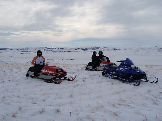 Gord and granddaughters on the edge of the valley.