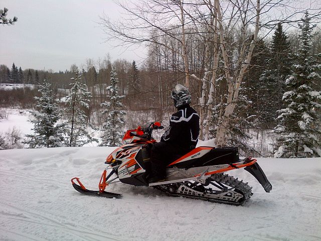 A beautiful canyon along the trail.