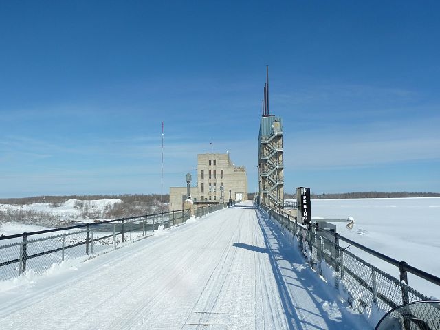 Across we go to Pinawa!