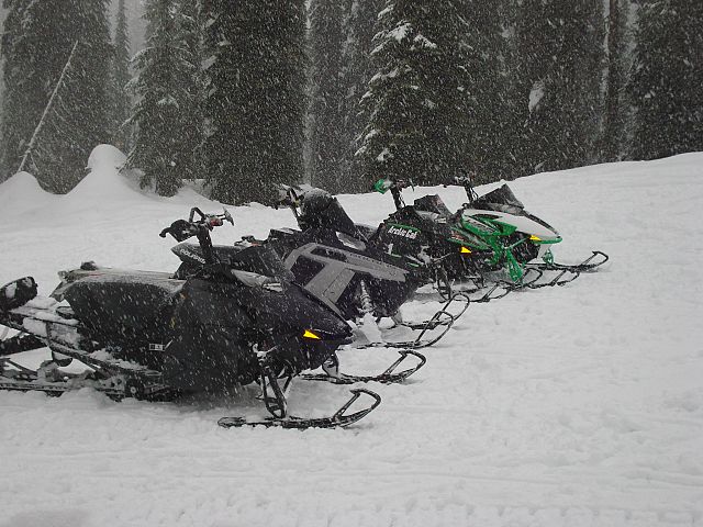 Parked at another breaking area checking out scenery and the mountain.