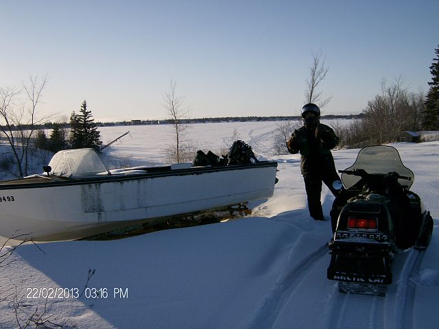 View Of Lac Du Bonnet from the Riverbank on Trail