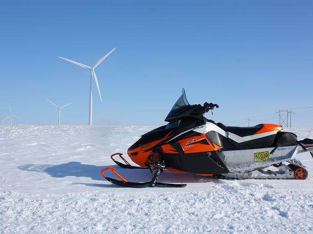 Happy to see clear skies on our second run through St. Leon. The morning trip was so foggy that only about 10 ft of the windmill's bases could be seen.