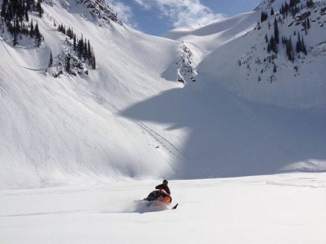 A quite hidden lake, in a very deep hole!