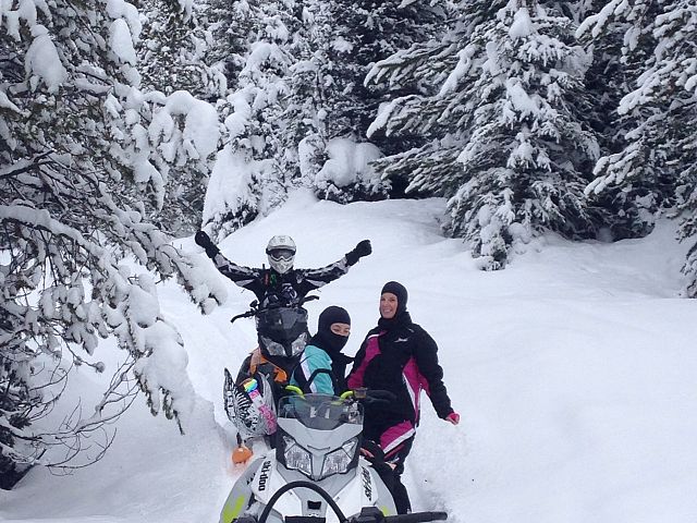 Families first trip to mountain. Family loop