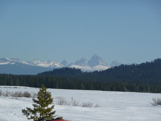 Clear day on the Black Canyon Trail