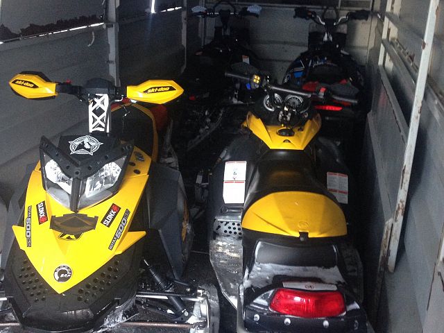 How farmers hall there sleds 