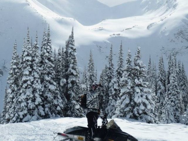 Why you shouldnt wear camo in the mountains