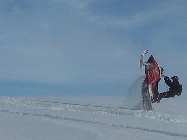 Devon Leverton with a 12 o'clock catwalk!