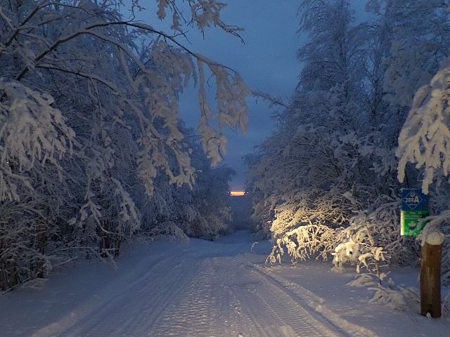 Heading out on Transcanada Trail, 208 A to East Trout Lake.