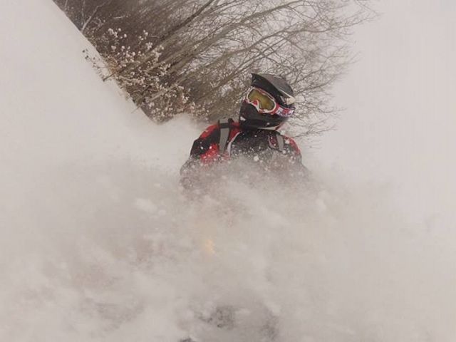Angelo Olsen tearing up the powder