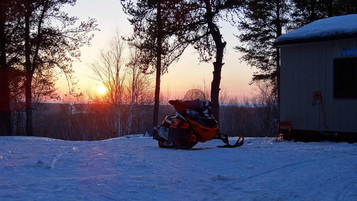 Here at Reuben's Ridge the sun sets on what may be our last ride of the 2012/13 season. It has been an exceptional year on wonderfully maintained trails. A huge THANKS to all involved in making them so!

Good Luck on the contest everyone!