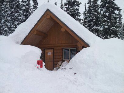 Record snow,, cabin is on 3' piles  2012