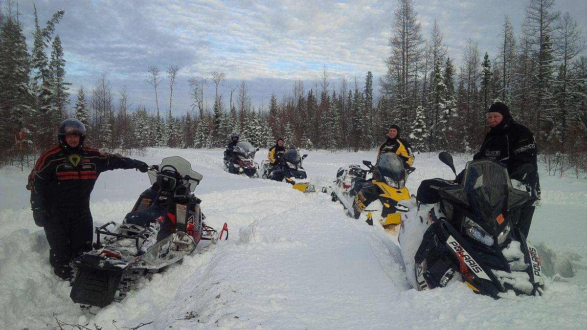 Meeting Manitoba Riders Coming From The Pas to Hudson Bay. Fresh Powder